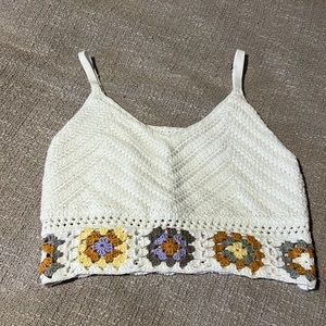 Knitted crop top with flower design from Hollister.